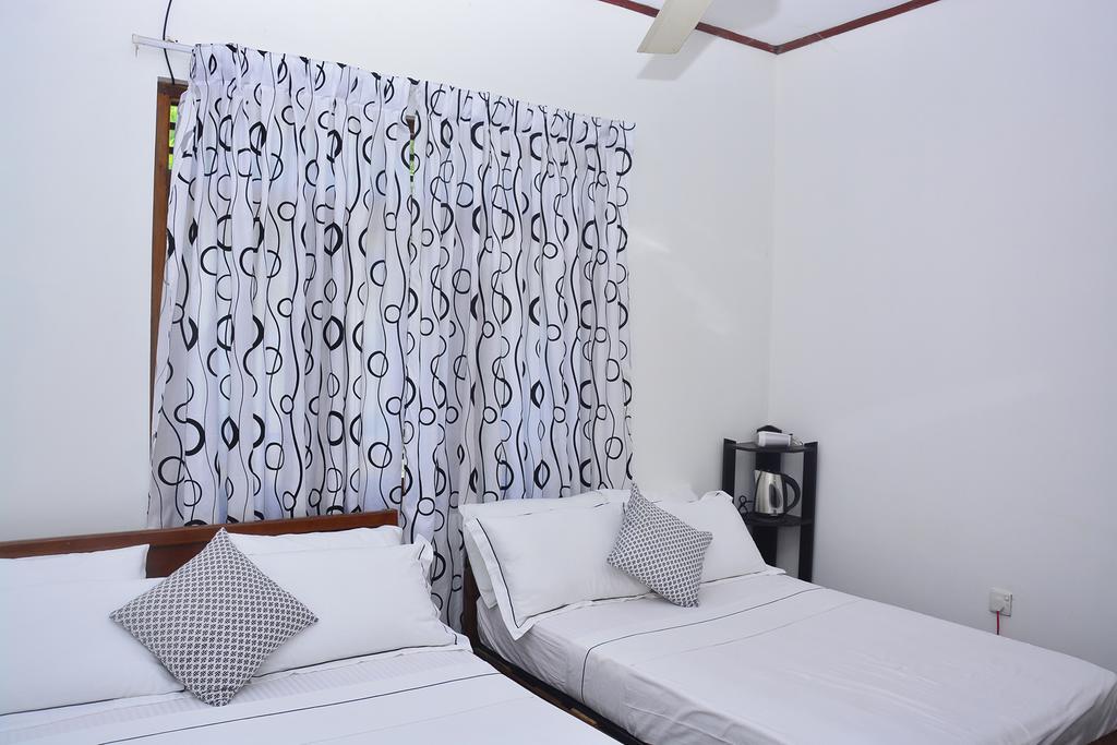 Livinginn Polonnaruwa Esterno foto